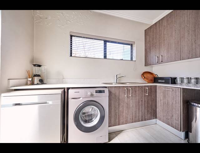 3 BEDROOM HOUSE FOR SALE IN BARBEQUE DOWNS